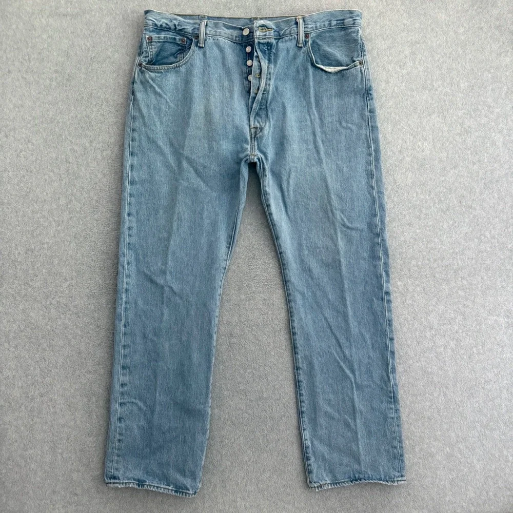 Levis 501 Straight Leg Mens 40x32 Light Wash Blue Button Fly Denim Jeans